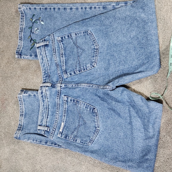 Vintage Embroidered y2k butterfly jeans. Top listed seperately - Picture 8 of 10